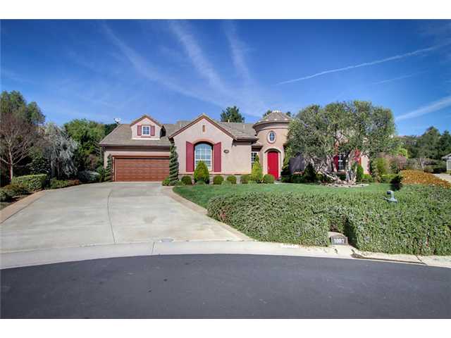 1097 Inverlochy Dr, Fallbrook, CA 92028 photo 1