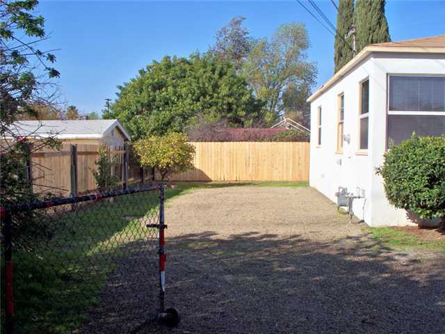 8733 Railroad Ave, Santee, CA 92071 photo 2