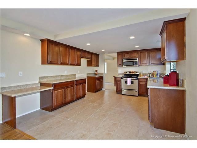 2841 Cottingham St, Oceanside, CA 92054 photo 2