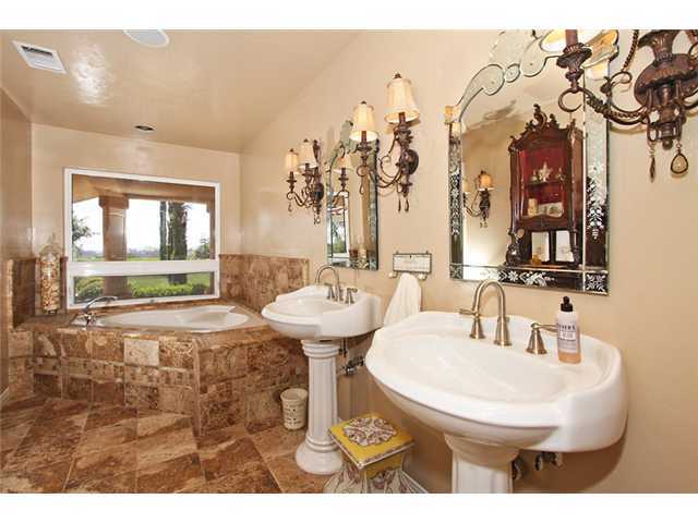1161 Camino Alisos, Fallbrook, CA 92028 photo 17