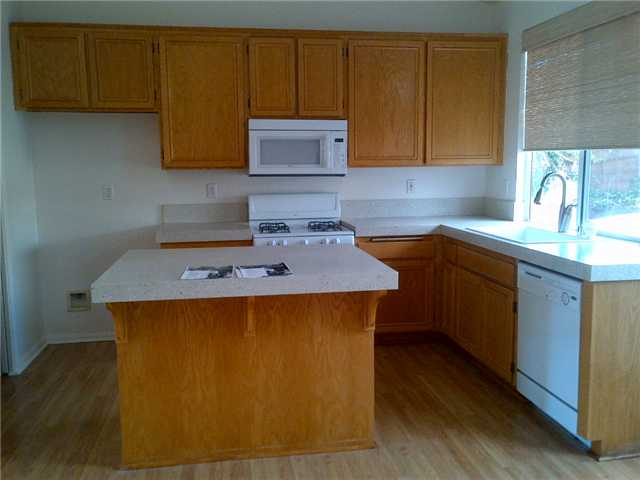 5052 Avocado Park Ln, Fallbrook, CA 92028 photo 2