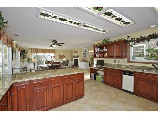 4577 Glen St, La Mesa, CA 91941 photo 20