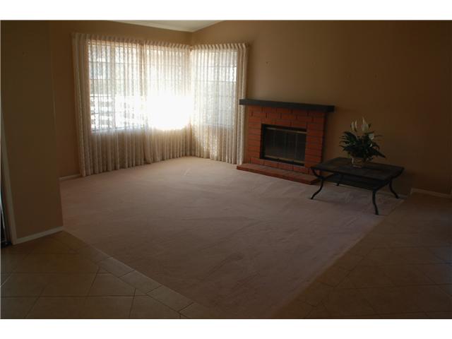 2877 Lehigh Ct, Oceanside, CA 92056 photo 2