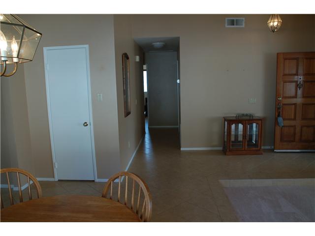 2877 Lehigh Ct, Oceanside, CA 92056 photo 3