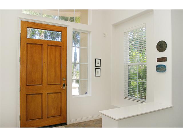6735 Lemon Leaf Dr, Carlsbad, CA 92011 photo 2