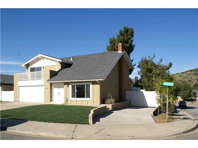 13688 Cunning Ln, Lakeside, CA 92040 photo 2