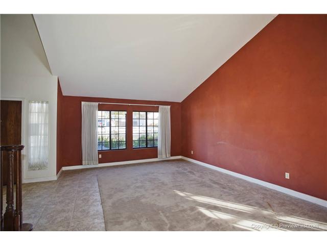 1607 Hackamore Rd, Oceanside, CA 92057 photo 3