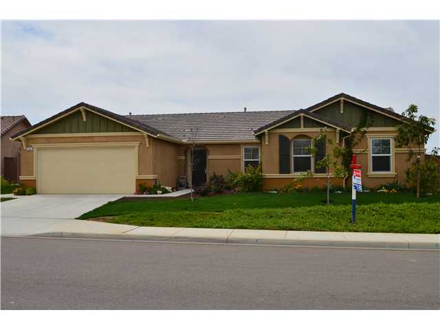 336 Tom Mcguinness Jr Cir, Fallbrook, CA 92028 photo 1