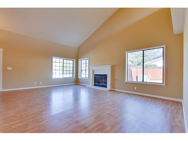 521 Pine Tree Pl, Escondido, CA 92025 photo 5