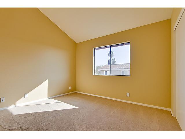 521 Pine Tree Pl, Escondido, CA 92025 photo 16