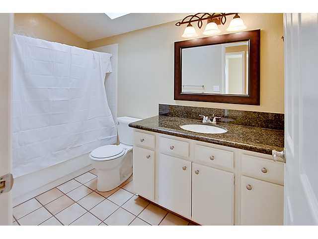 521 Pine Tree Pl, Escondido, CA 92025 photo 15