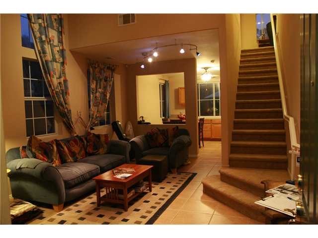 291 Carlotta Way, Oceanside, CA 92057 photo 2