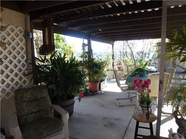 4549 Royal Oak Dr, Oceanside, CA 92056 photo 2