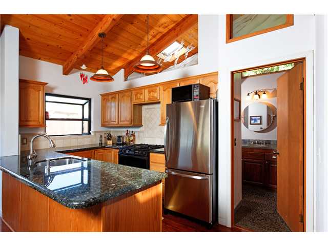 464 Barbara Ave, Solana Beach, CA 92075 photo 12