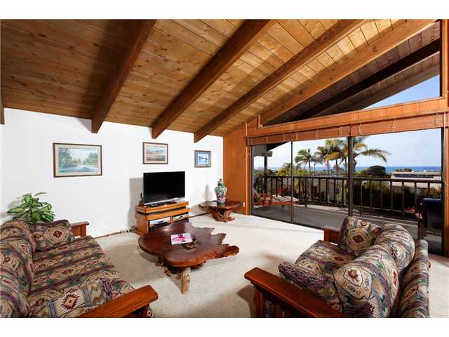 464 Barbara Ave, Solana Beach, CA 92075 photo 3