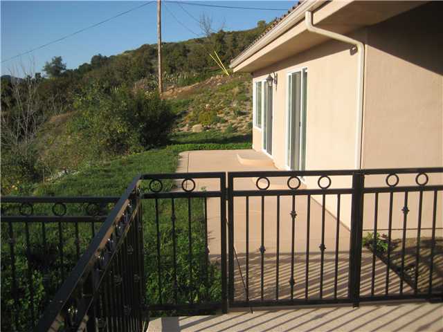 556 Hilbert Dr, Fallbrook, CA 92028 photo 14