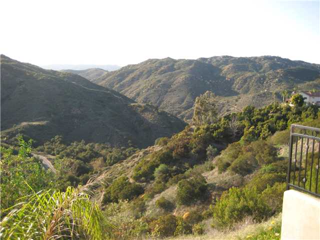 556 Hilbert Dr, Fallbrook, CA 92028 photo 12