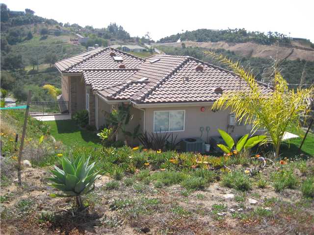 556 Hilbert Dr, Fallbrook, CA 92028 photo 16