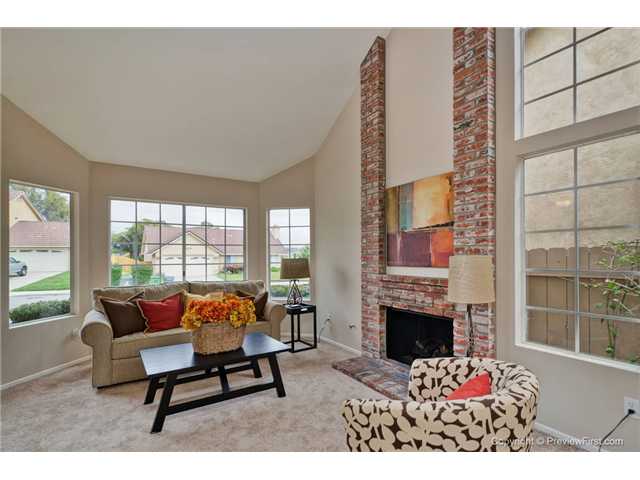 1392 Crestview Dr, Oceanside, CA 92056 photo 3
