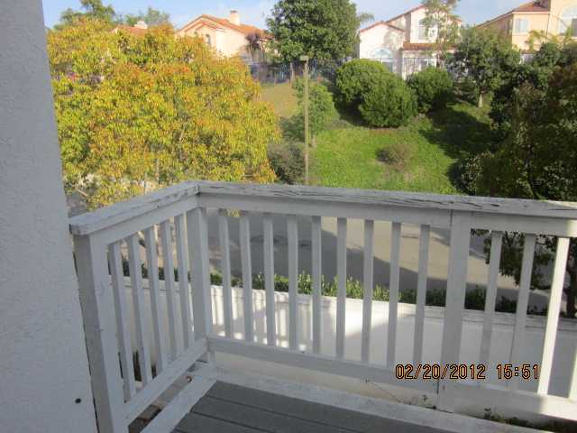 1504 Enchante Way, Oceanside, CA 92056 photo 4