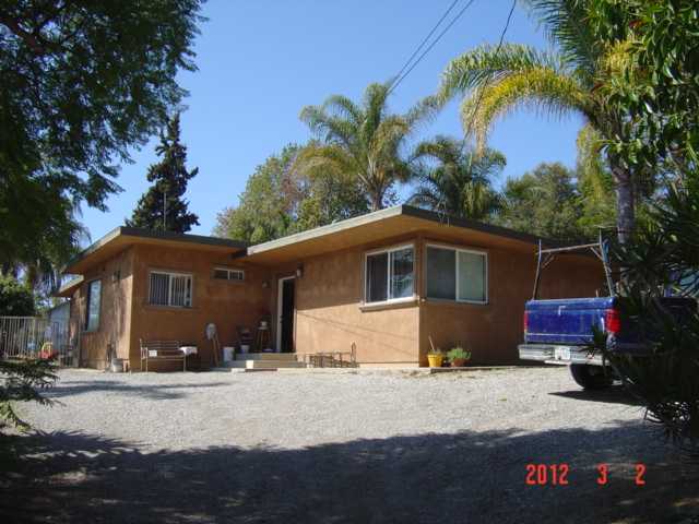 215 S Wisconsin St, Fallbrook, CA 92028 photo 1