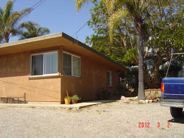 215 S Wisconsin St, Fallbrook, CA 92028 photo 2