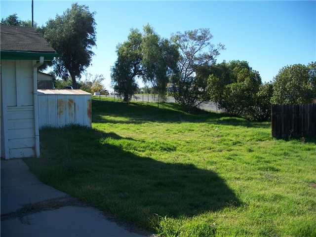 1067 3rd St, Ramona, CA 92065 photo 3