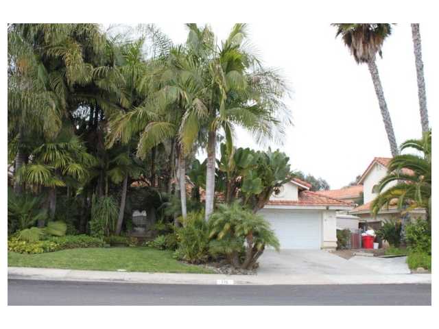 715 Rivertree Dr, Oceanside, CA 92058 photo 2