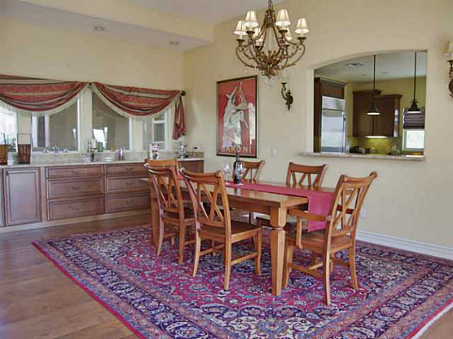 2453 Vern Dr, Fallbrook, CA 92028 photo 5