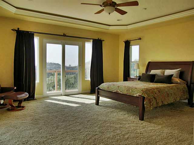 2453 Vern Dr, Fallbrook, CA 92028 photo 6