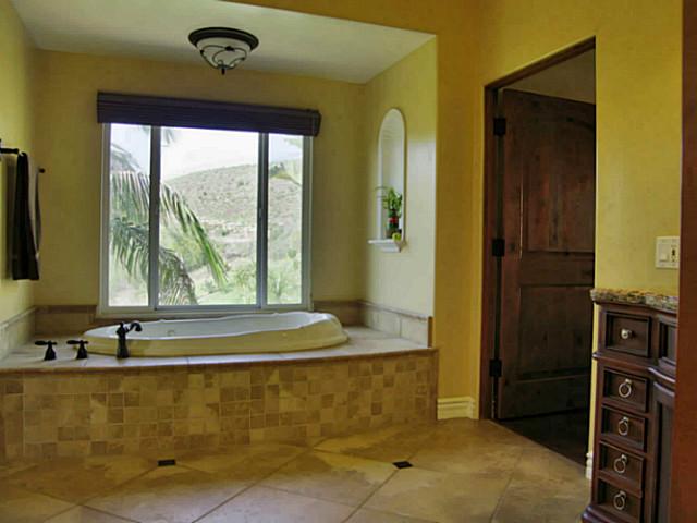 2453 Vern Dr, Fallbrook, CA 92028 photo 9