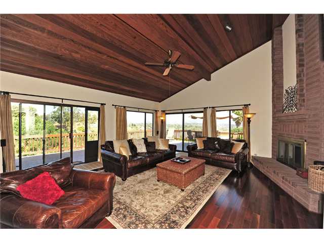 1212 Via Privada Rd, Escondido, CA 92029 photo 9