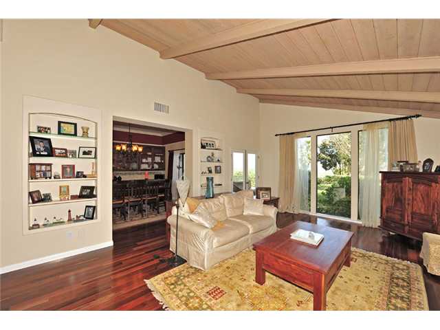 1212 Via Privada Rd, Escondido, CA 92029 photo 5