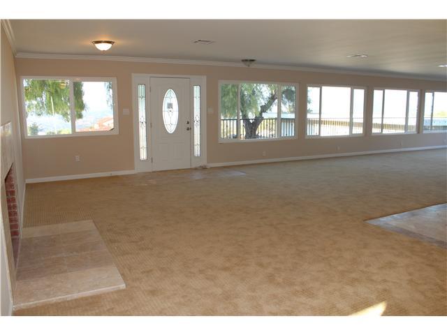 28707 Rolling Rock Rd, Escondido, CA 92026 photo 7