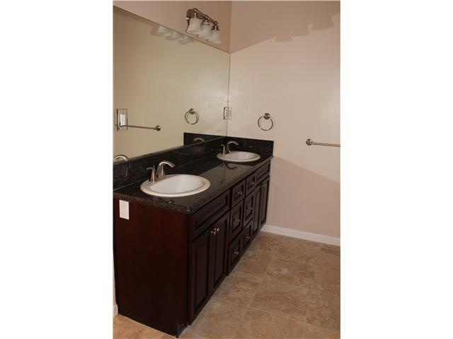 28707 Rolling Rock Rd, Escondido, CA 92026 photo 8
