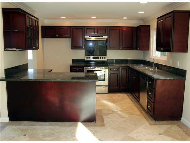 28707 Rolling Rock Rd, Escondido, CA 92026 photo 5