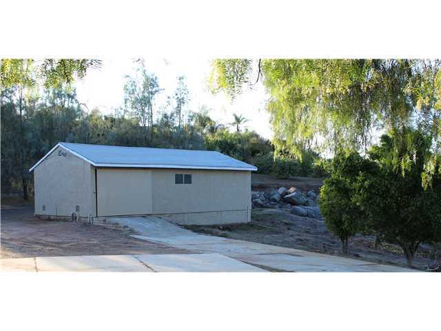 28707 Rolling Rock Rd, Escondido, CA 92026 photo 15