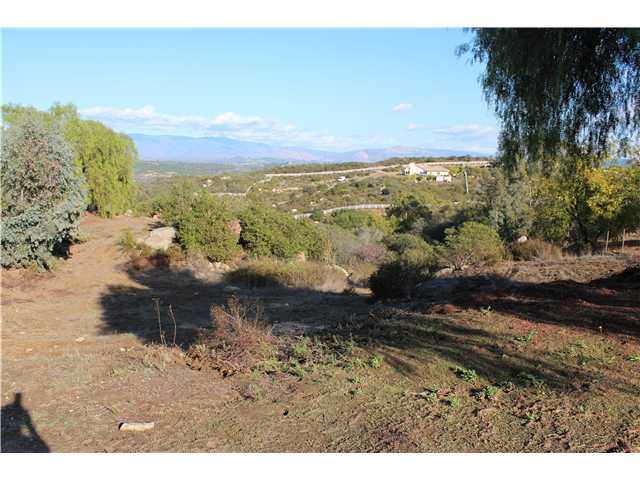 28707 Rolling Rock Rd, Escondido, CA 92026 photo 13