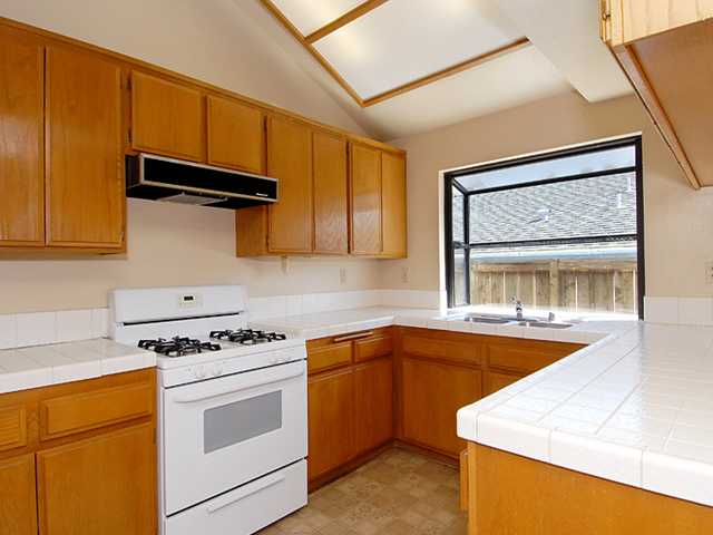 1960 E Pointe Ave, Carlsbad, CA 92008 photo 3