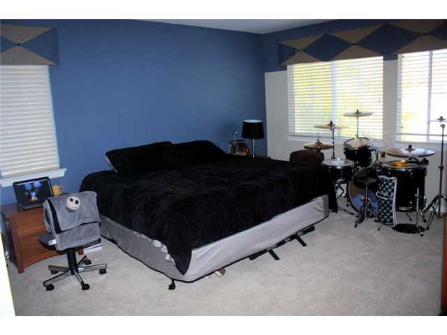 1055 Greenway Rd, Oceanside, CA 92057 photo 16