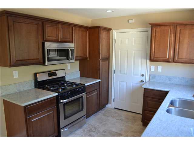 2441 Sarbonne Dr, Oceanside, CA 92054 photo 2