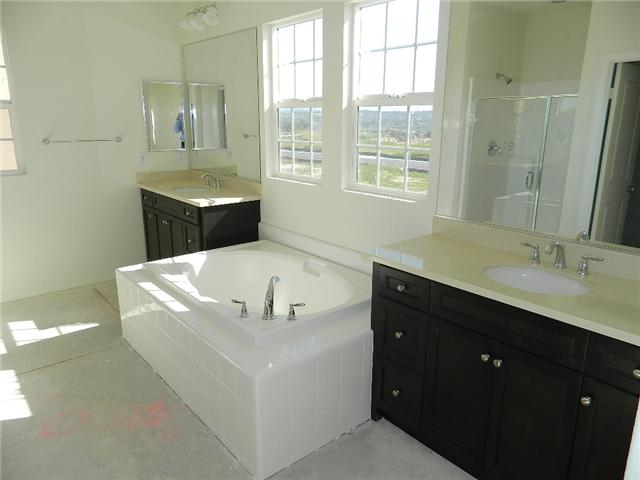 1169 Breakaway Dr, Oceanside, CA 92057 photo 8