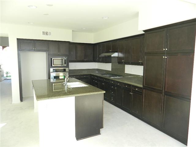 1169 Breakaway Dr, Oceanside, CA 92057 photo 2