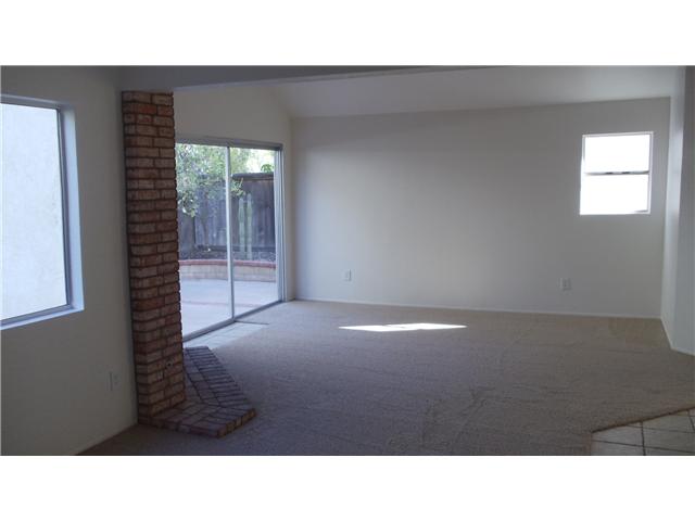 4256 Esperanza Way, Oceanside, CA 92056 photo 2