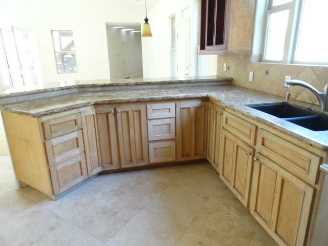 3115 Rancho Oaks Ln, Spring Valley, CA 91978 photo 3