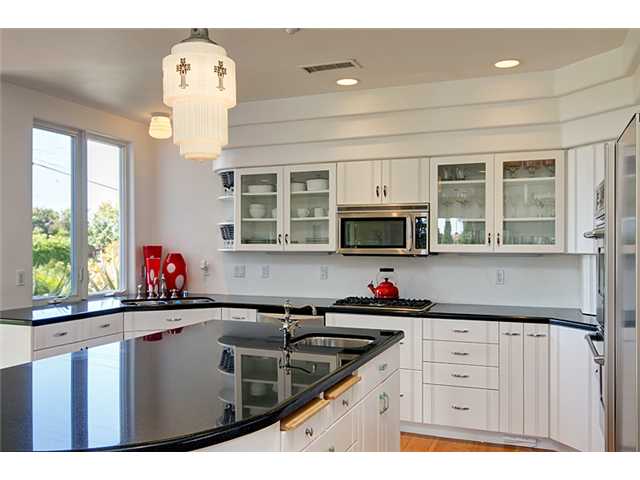 1585 Burgundy Rd, Encinitas, CA 92024 photo 6