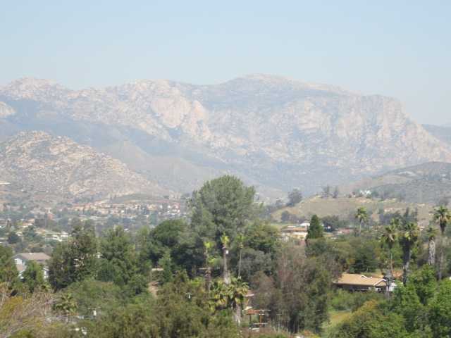 8805 Cherry Rd, Lakeside, CA 92040 photo 2
