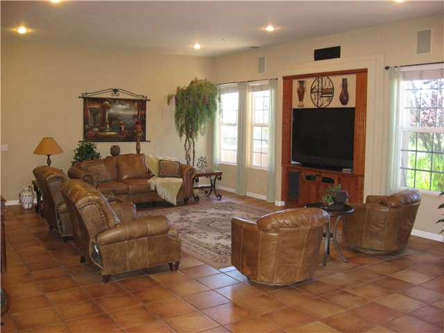 17275 Highlander Rd, Ramona, CA 92065 photo 6