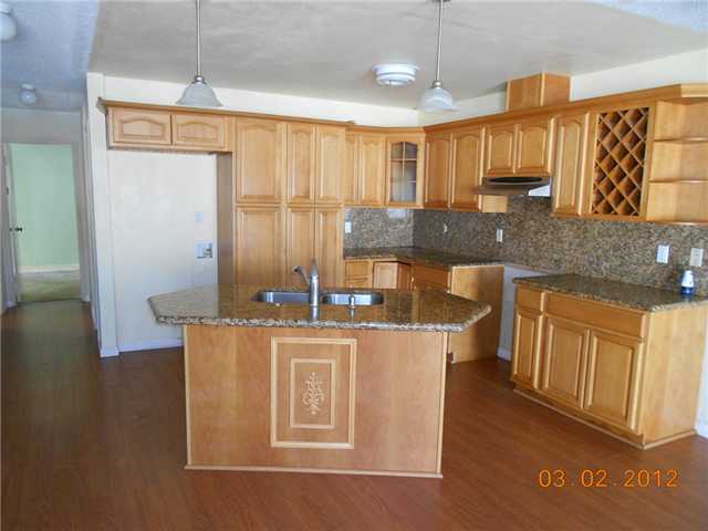 998 S 45th St, San Diego, CA 92113 photo 3