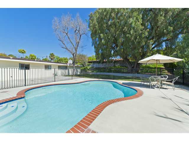 10229 Gaul Way, Spring Valley, CA 91977 photo 2